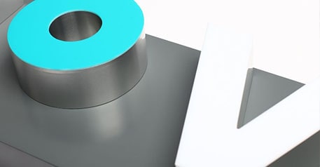 Объемные буквы с внутренней подсветкой, борта из алюминия