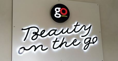 Псевдообъемные буквы из ПВХ с контрожурной подсветкой