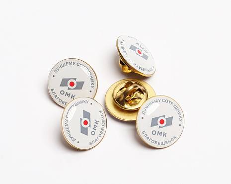 Пример работ «Значки со смолой» №17